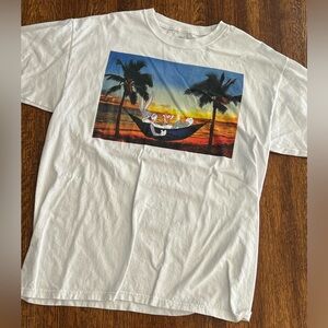 Bugs Bunny T Shirt Tropical Sunset Hammock Motif Men’s L Unisex 100% Cotton